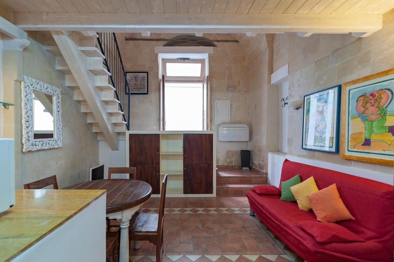 Dimora Dei Baroni Apartment Lecce Exterior photo